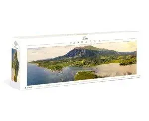 Puslespill av Leira med 1000 brikker. Ferdiglagt er puslespillet 98 x 38 cm.